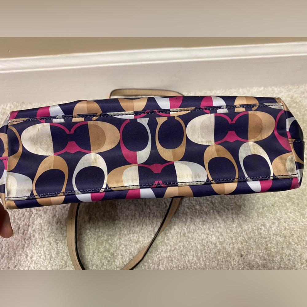 Coach Plum and Tan Logo Purse - Picture 7 of 7